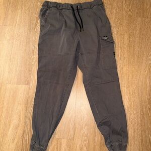 Marc Ecko Men's Charcoal Cargo Joggers